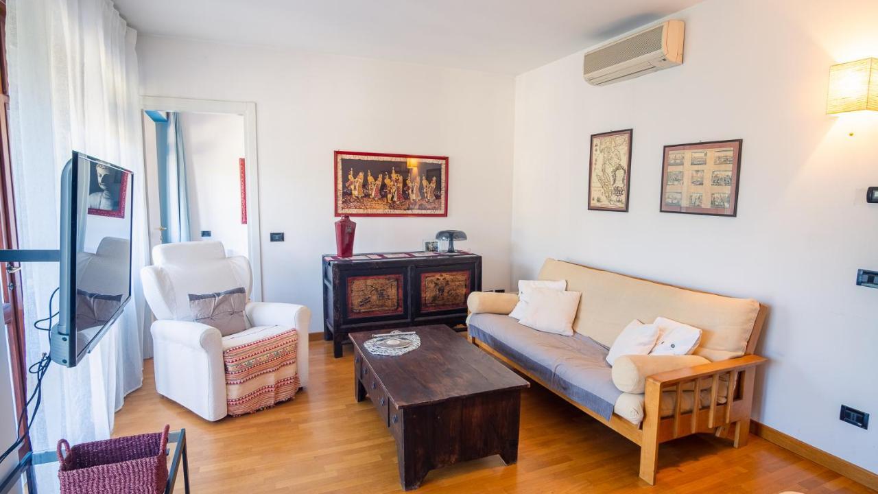 The Zodiac Apartment - Italian Homing Sirmione Kültér fotó