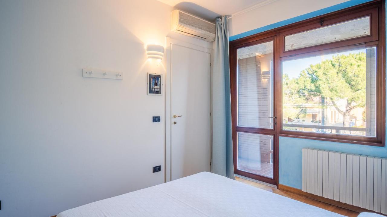 The Zodiac Apartment - Italian Homing Sirmione Kültér fotó