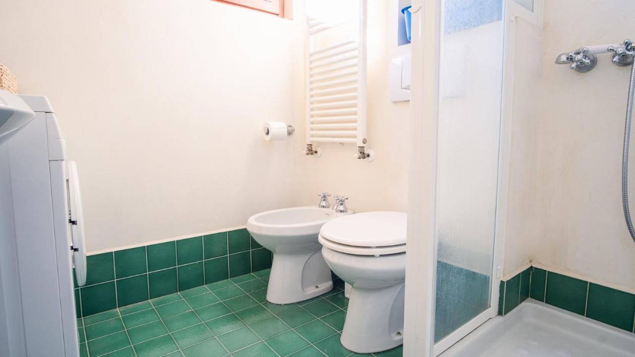The Zodiac Apartment - Italian Homing Sirmione Kültér fotó